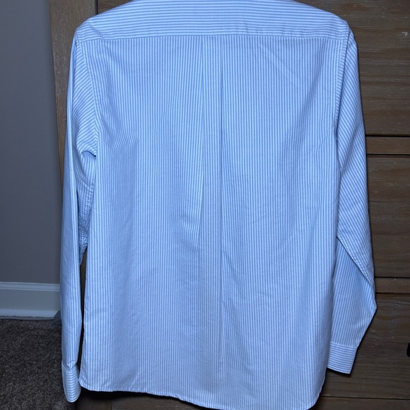 Lands' End Blue Button Down Shirt Elegant and Versatile - Picture 2 of 3